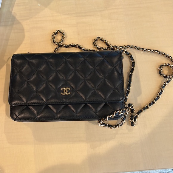Chanel black lamb’s skin wallet on chain. - Picture 2 of 9